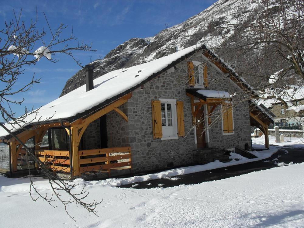 Villa Ouxis à Orlu Extérieur photo